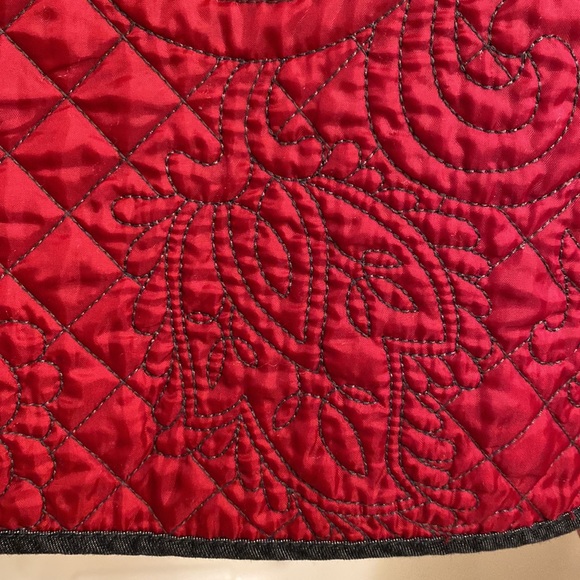 Sz 1 (8/Med) Chicos Reversible Floral Quilted Pattern Red Dark Wash Denim Pocket - Picture 14 of 15
